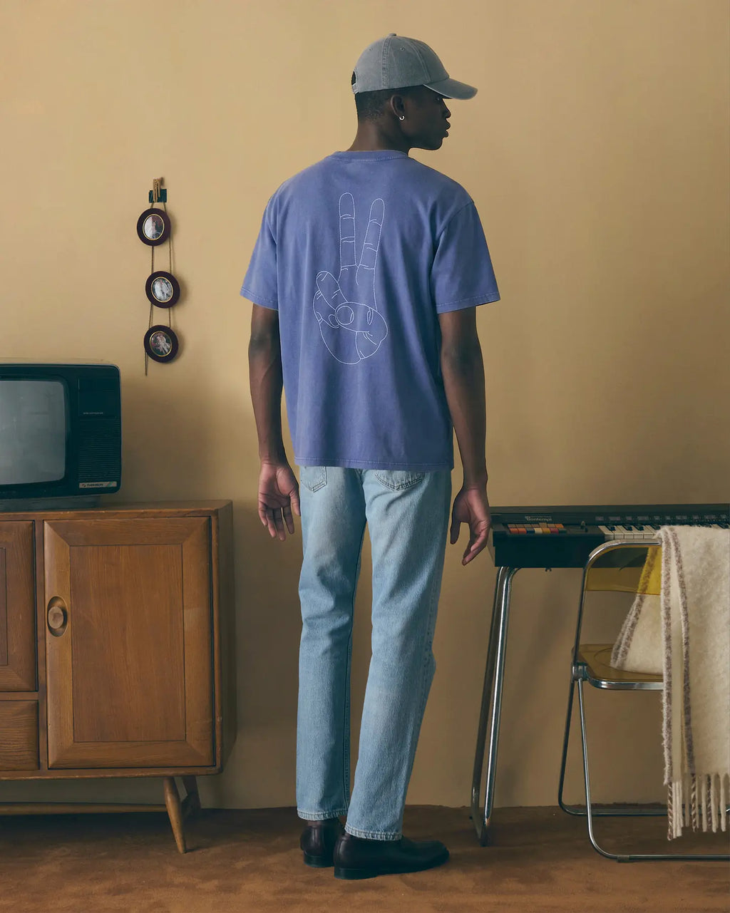 'Peace please' Patureau Tee — ROYAL BLUE WASHED