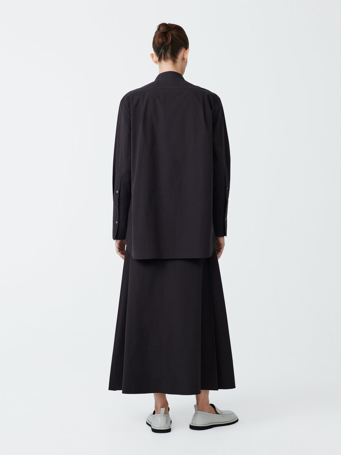 Beek Powder Cotton Shirt — BLACK GRAPE