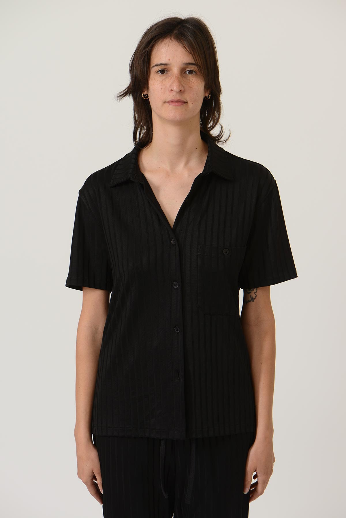 Rosário SS Shirt — BLACK