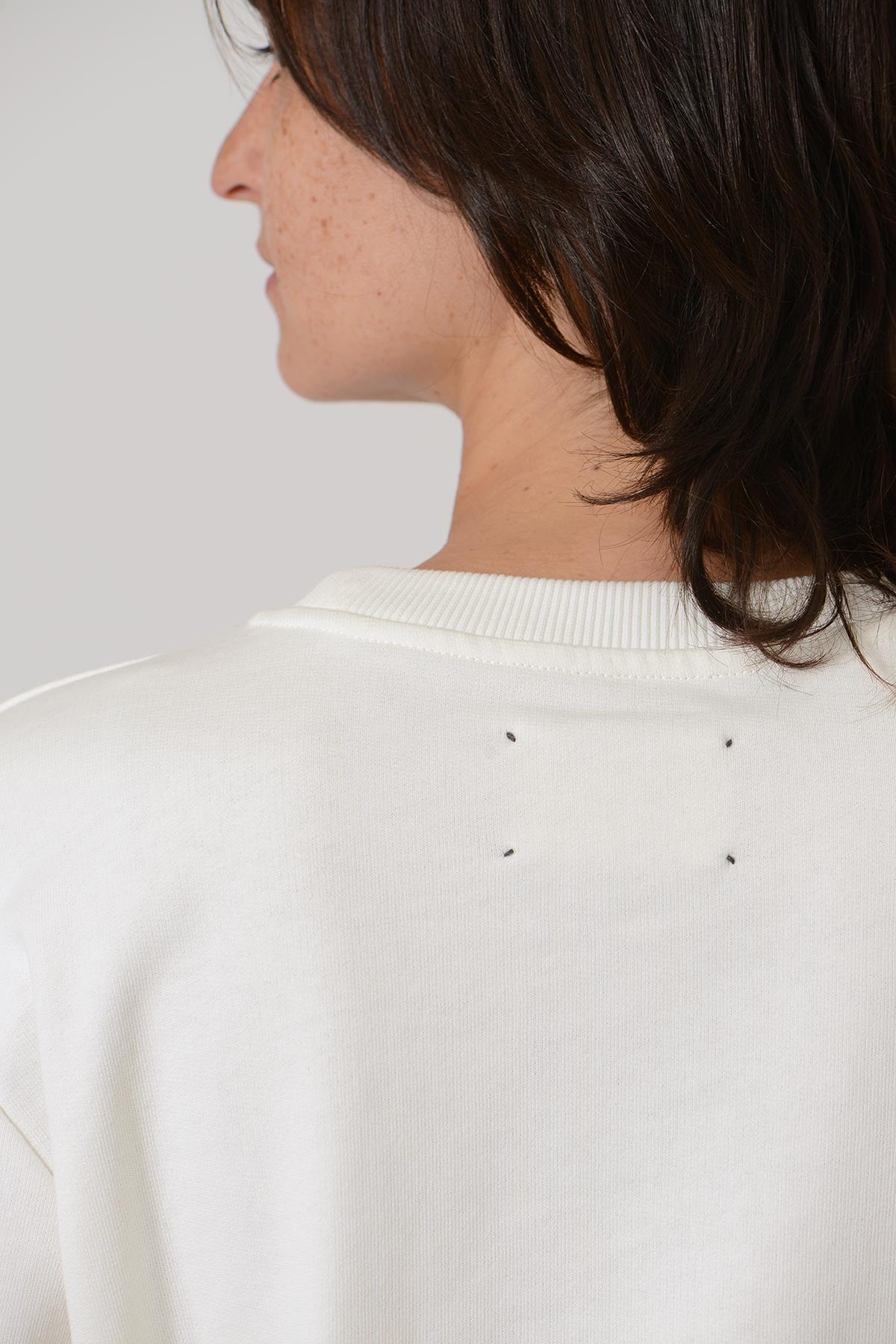 Early High-Stitch Logo Sweat — ECRU/LATTE