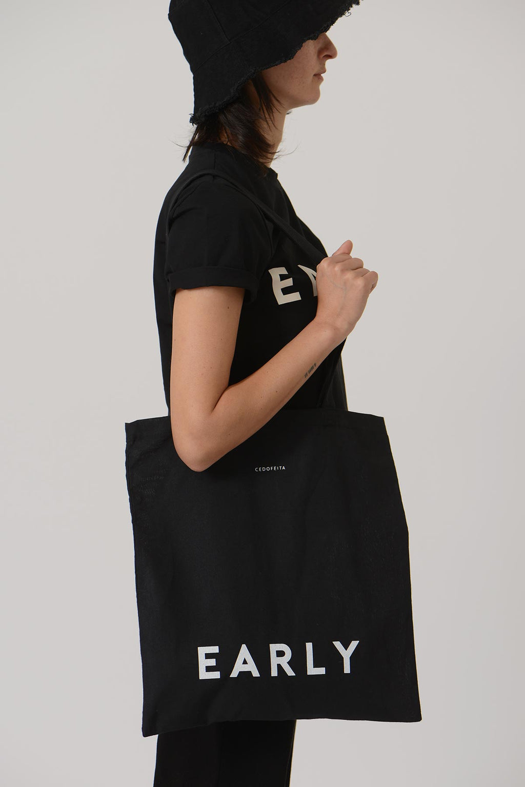 Early Small Tote Bag — BLACK