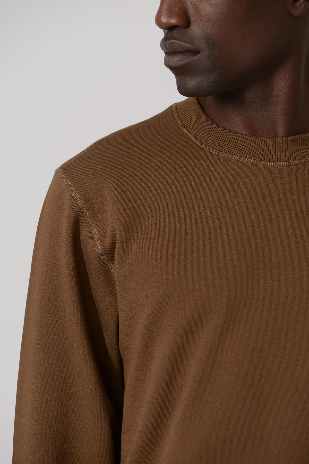 Bragas Sweater — BROWN