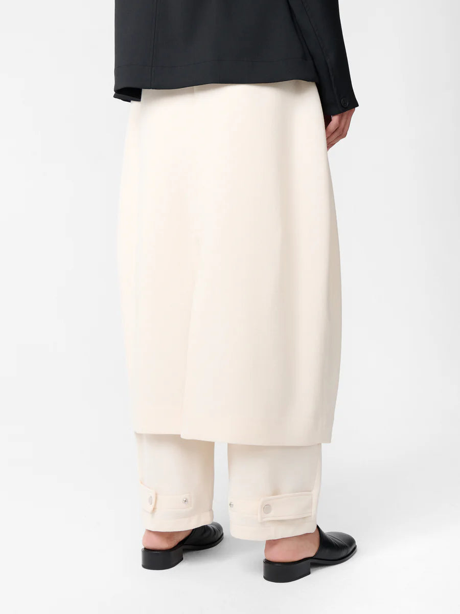ARU SNW SABLE SKIRT — CHALK