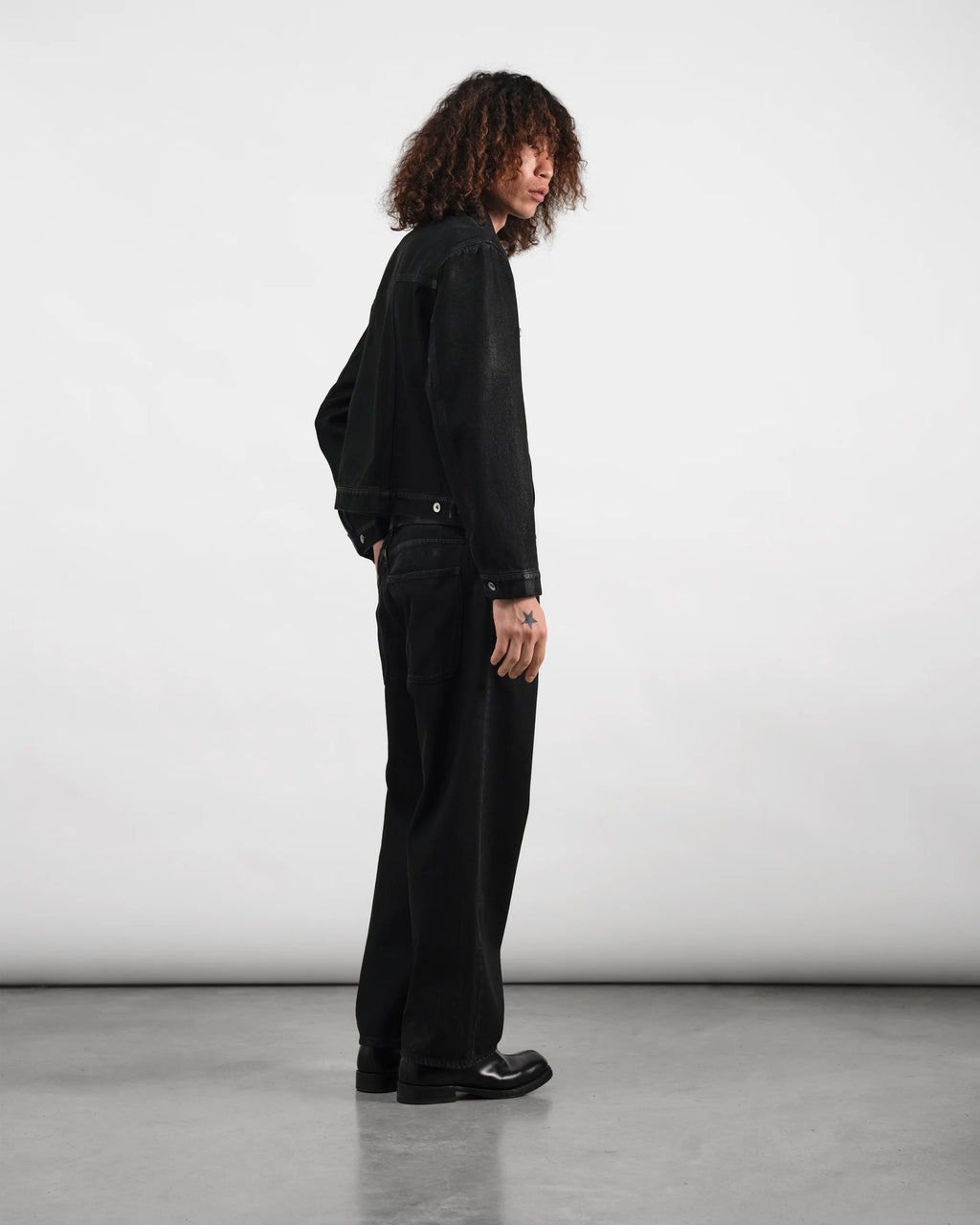 Bez Jeans — BLACK