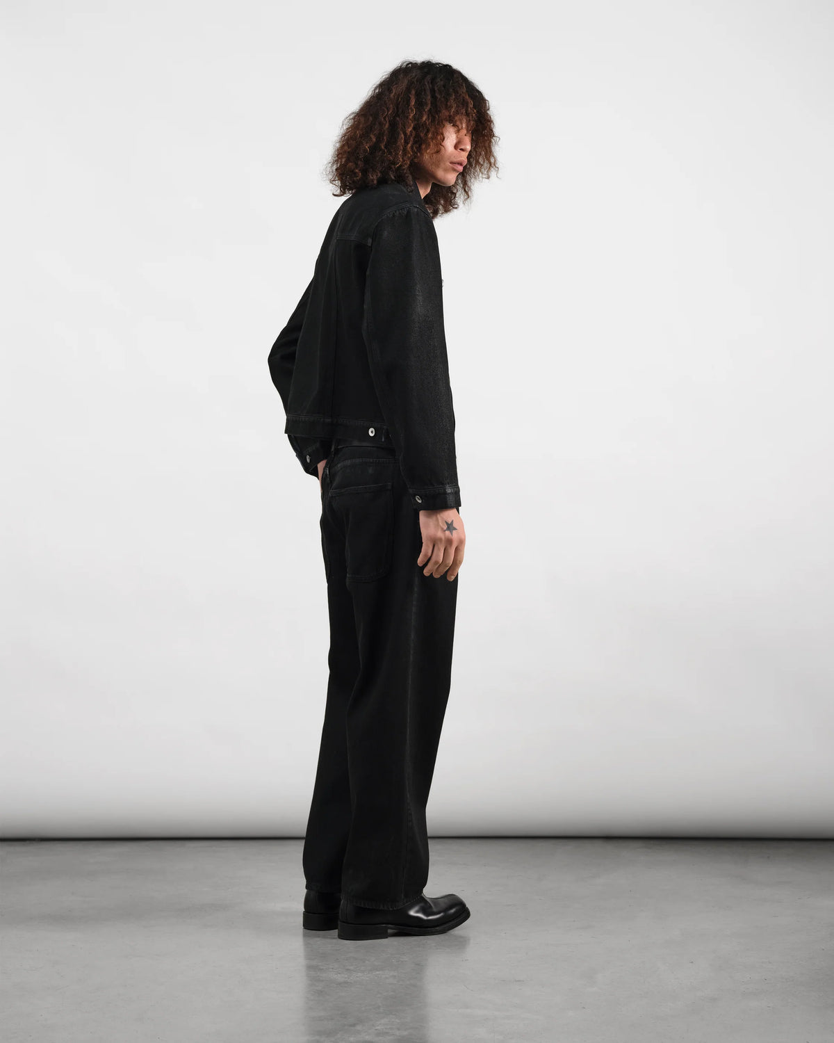 Bez Jeans — BLACK