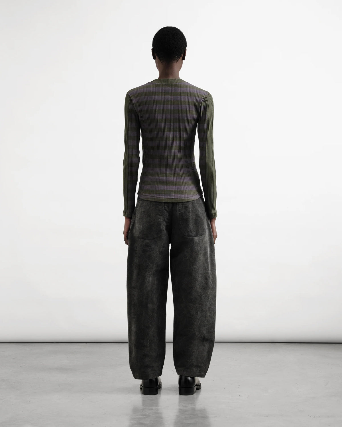 Twisted Seam Jean — CHARCOAL