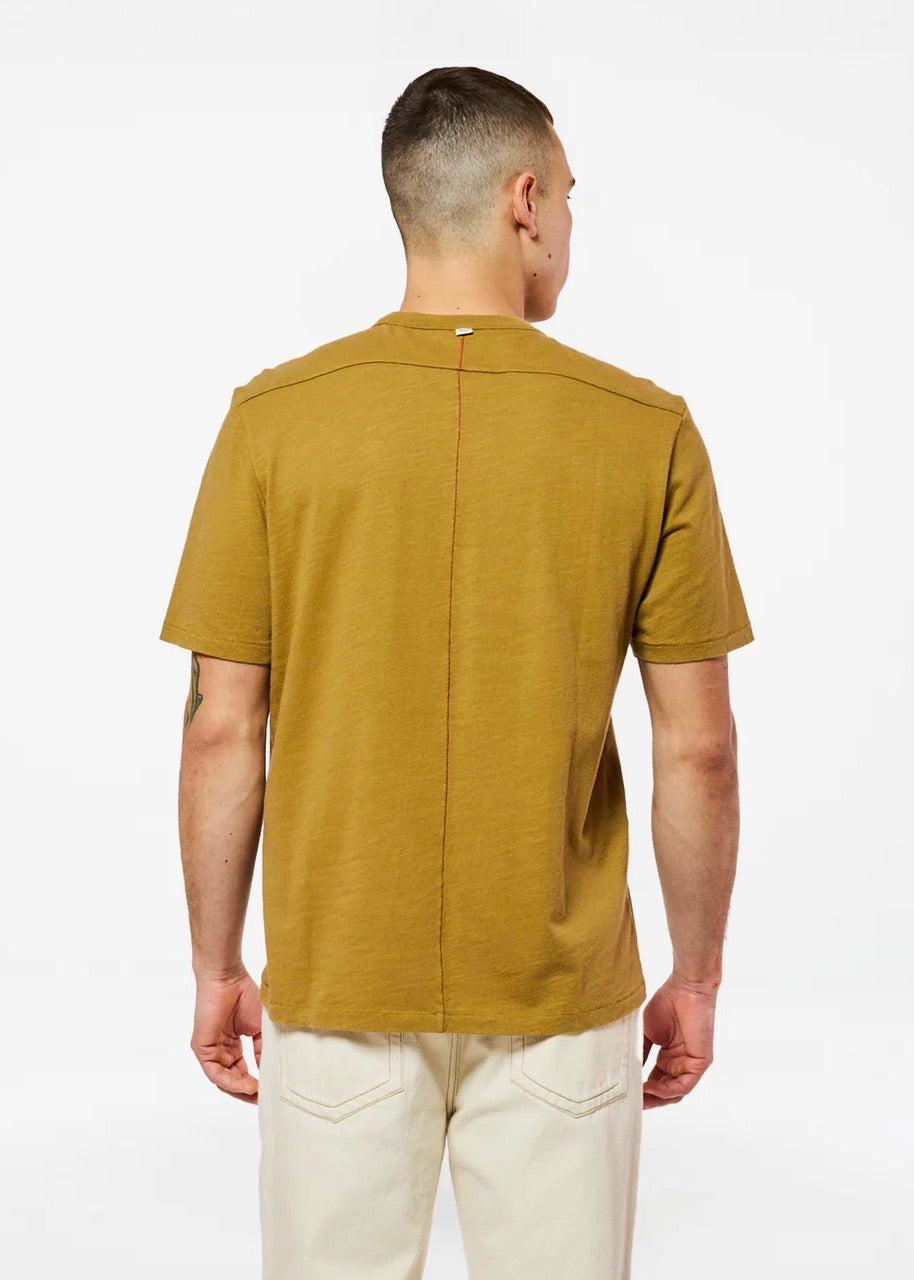 Rodger H T-Shirt — GOLDEN BROWN
