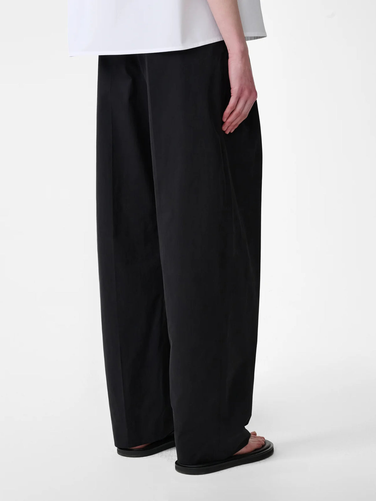 Sperro Cotton Tailored Pant — BLACK
