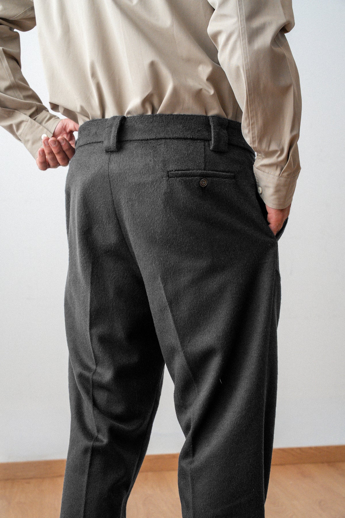 Straight Wool Trousers — GRIS