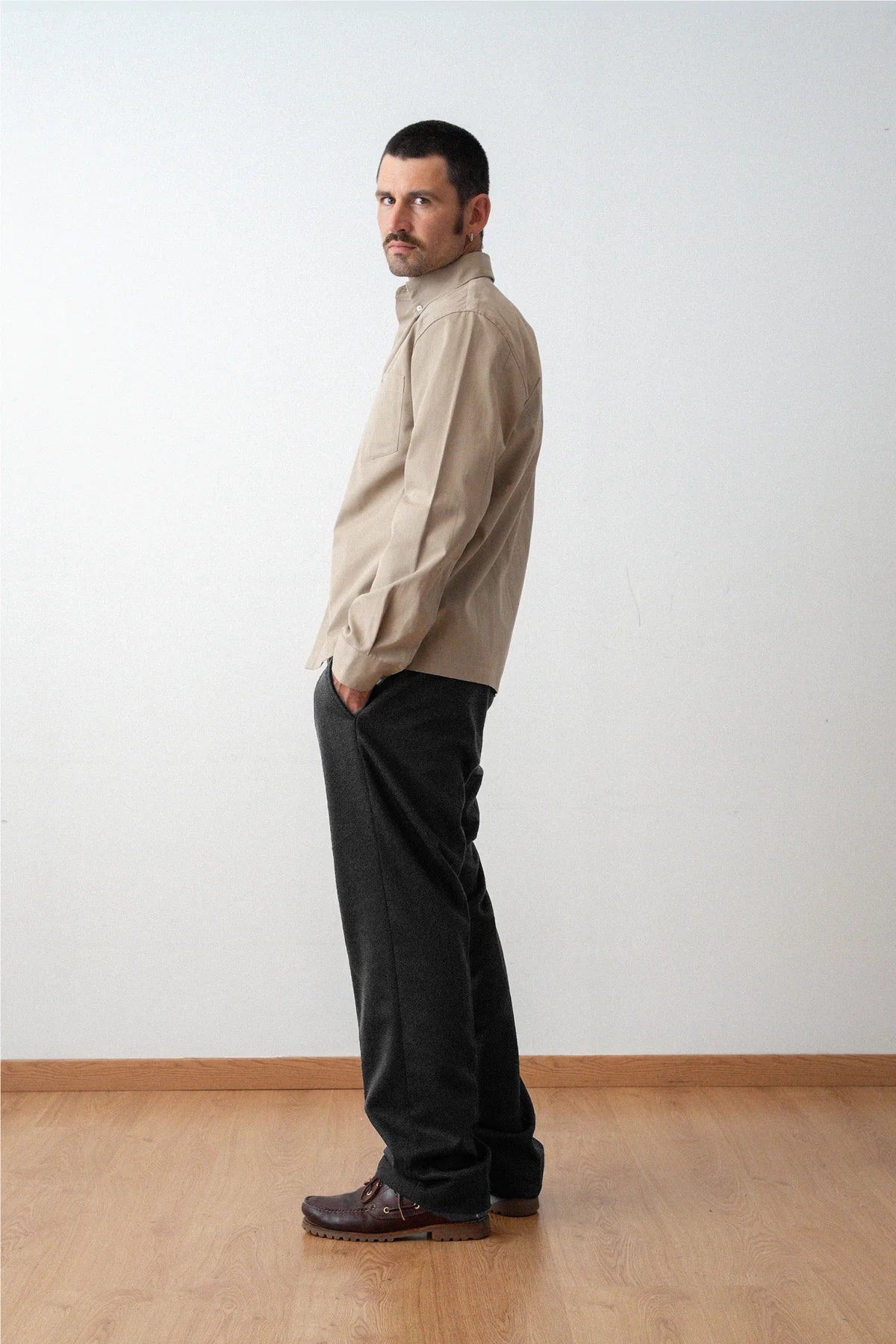Straight Wool Trousers — GRIS
