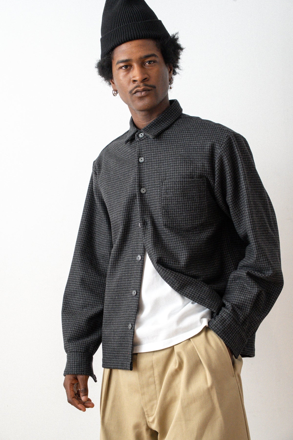 Épure Plaid Wool Overshirt — GRIS NOIR