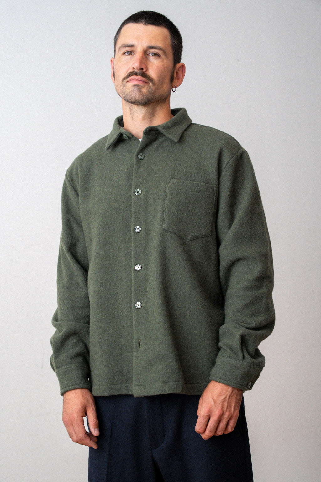 Épure Plaid Wool Overshirt — KAKI