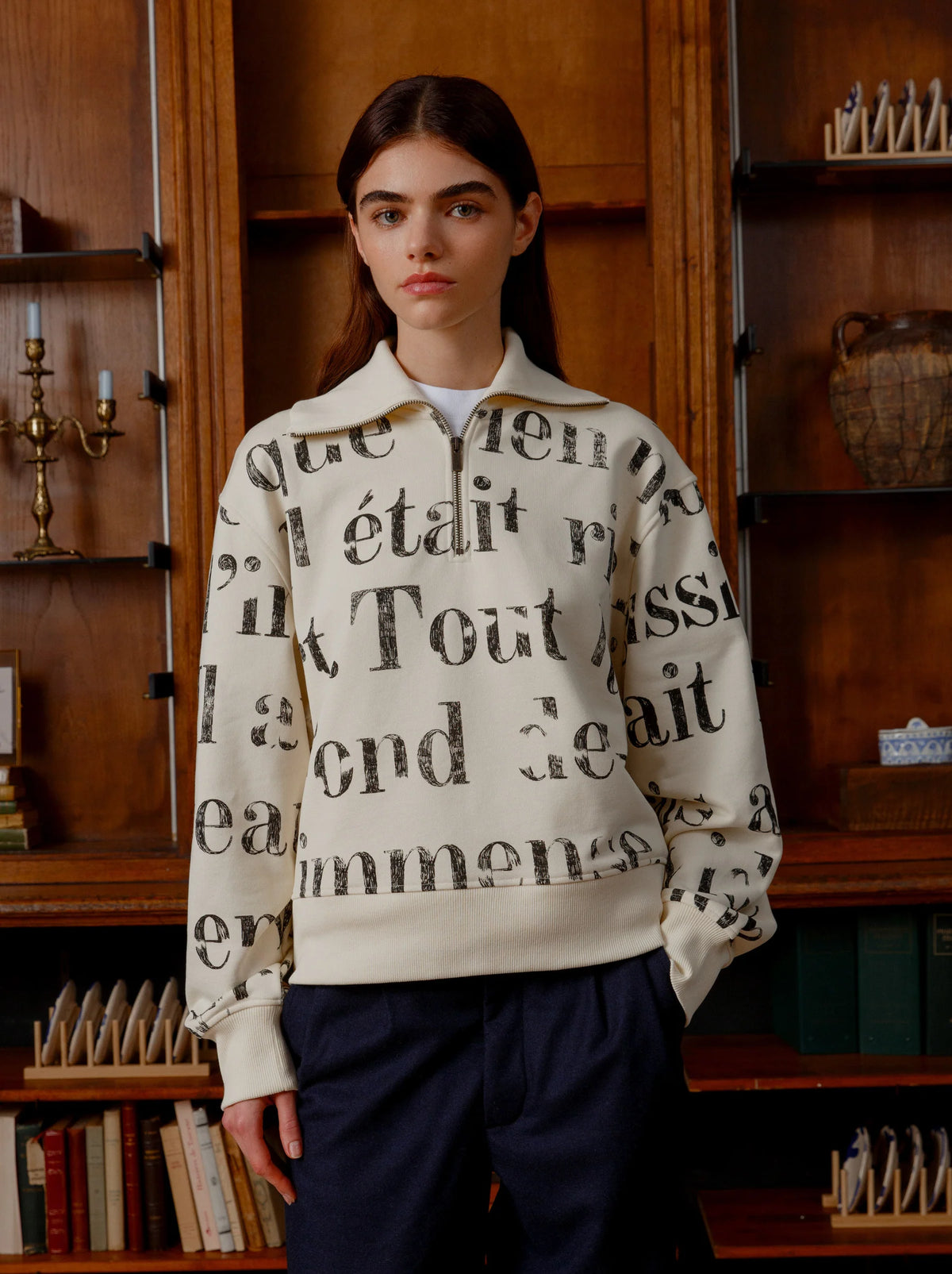 Unisex LIVRE OUVERT Sweatshirt — ÉCRU