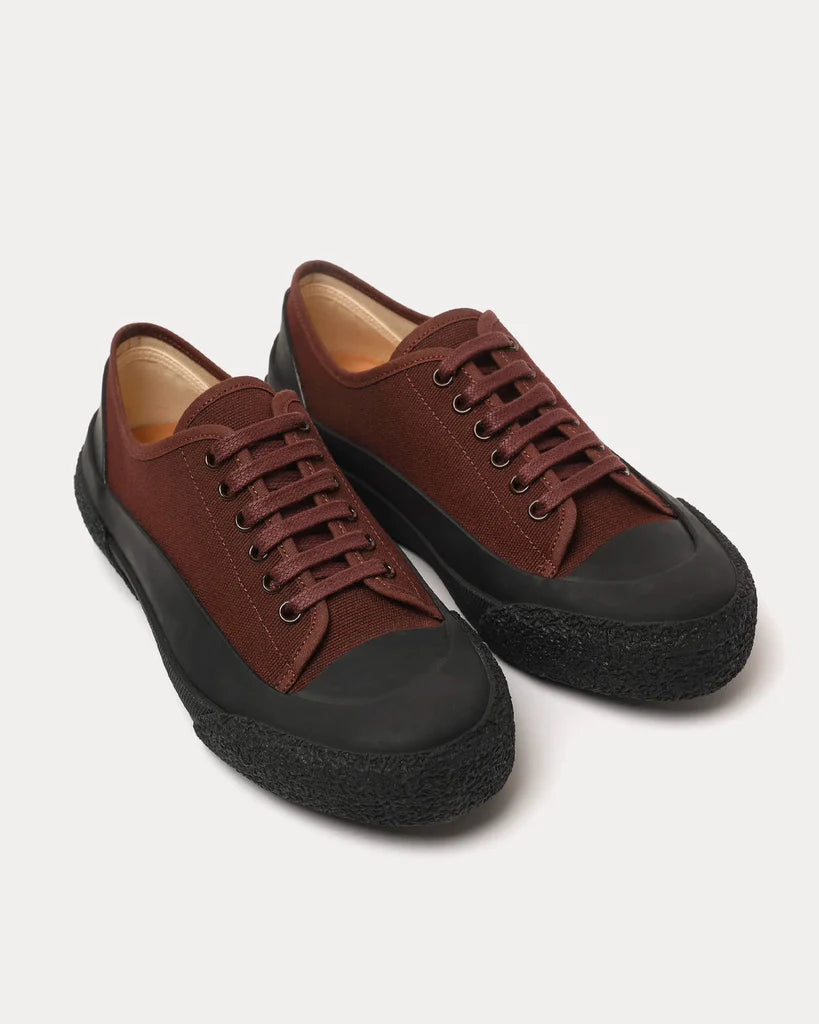 Sharp Canvas Shoe — CHESTNUT