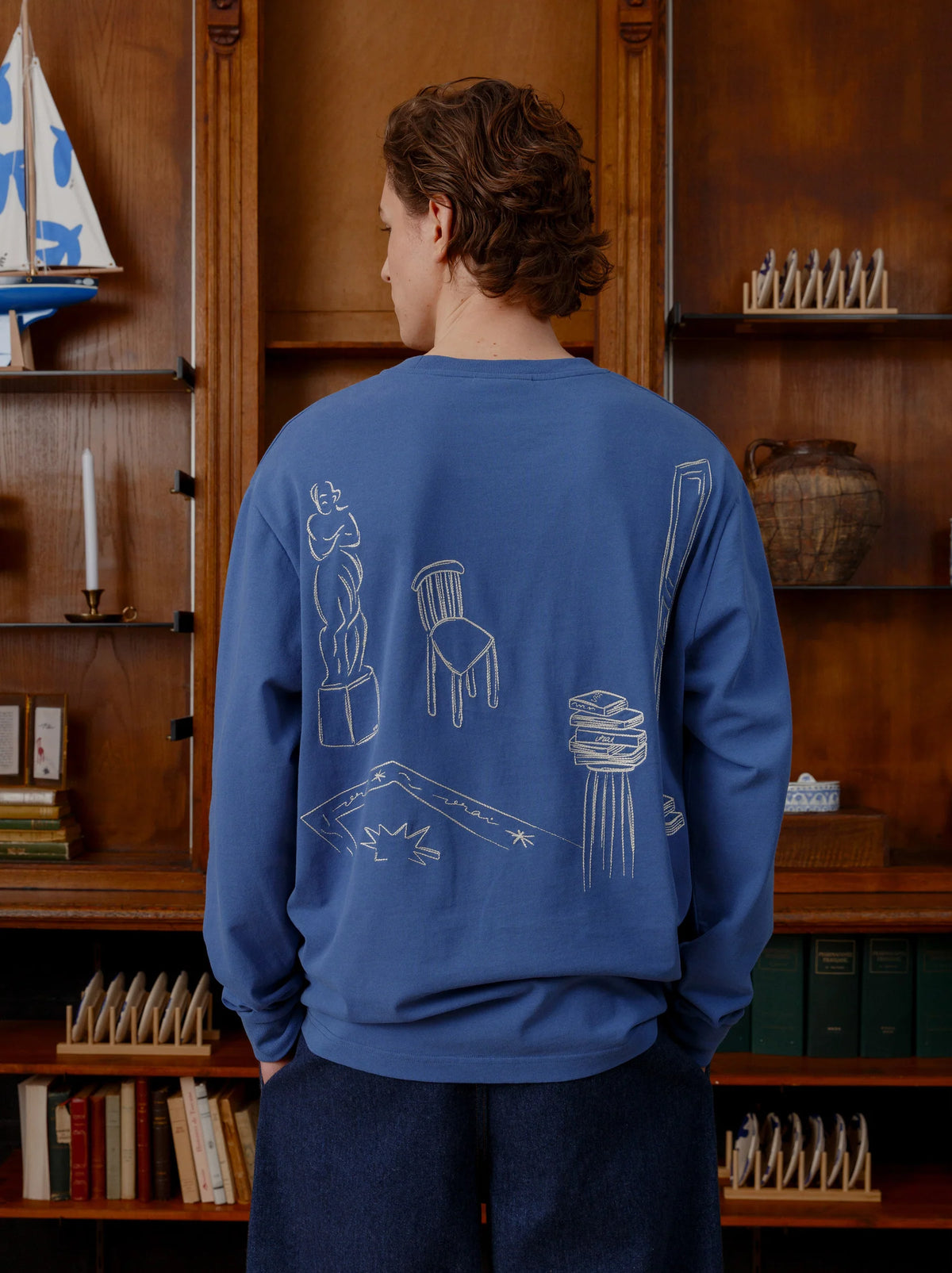 Unisex "IN THE CLUB" Long-Sleeve Embroidered T-Shirt — BLUE
