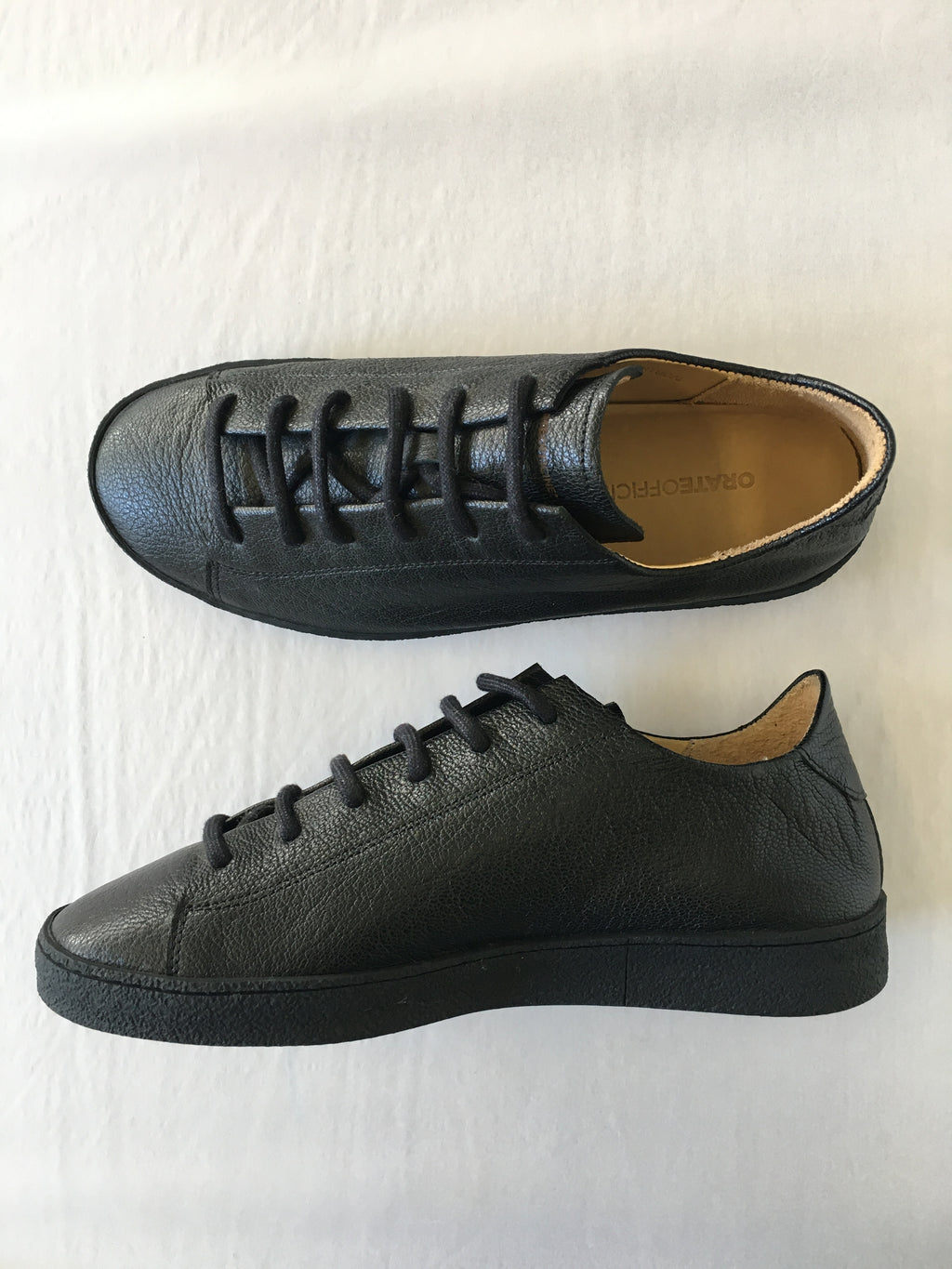 Pedro Leather Low Top Trainer — BLACK